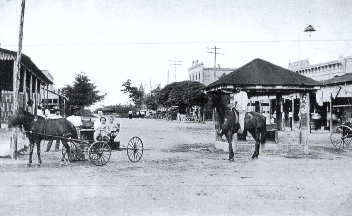 Main Street 1900